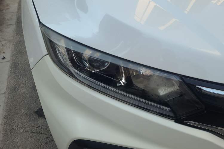 Used Honda XR-V 2015 1.8L EXi CVT Comfort Version Right Front Headlight