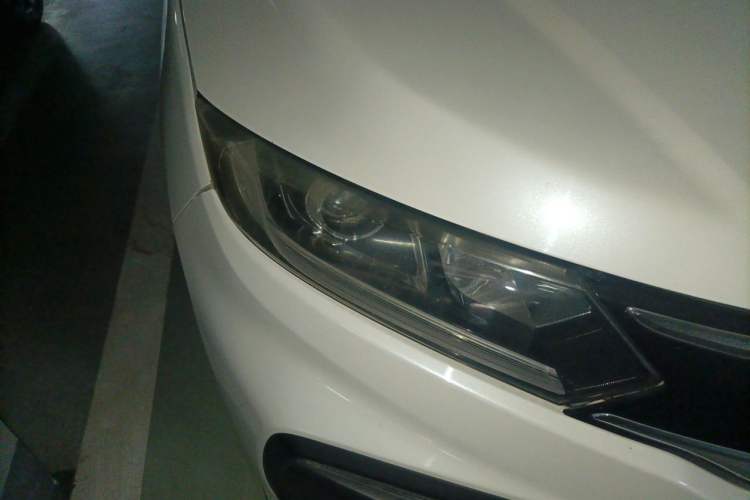 Used Honda XR-V 2015 1.8L EXi CVT Comfort Version Right Front Headlight