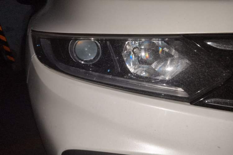 Used Honda XR-V 2015 1.5L LXi CVT Classic Edition Right Front Headlight