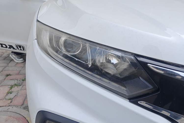 Used Honda XR-V 2015 1.8L VTi CVT Luxury Edition Right Front Headlight