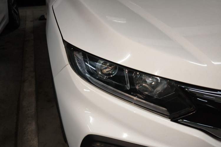 Used Honda XR-V 2015 1.8L EXi CVT Comfort Version Right Front Headlight