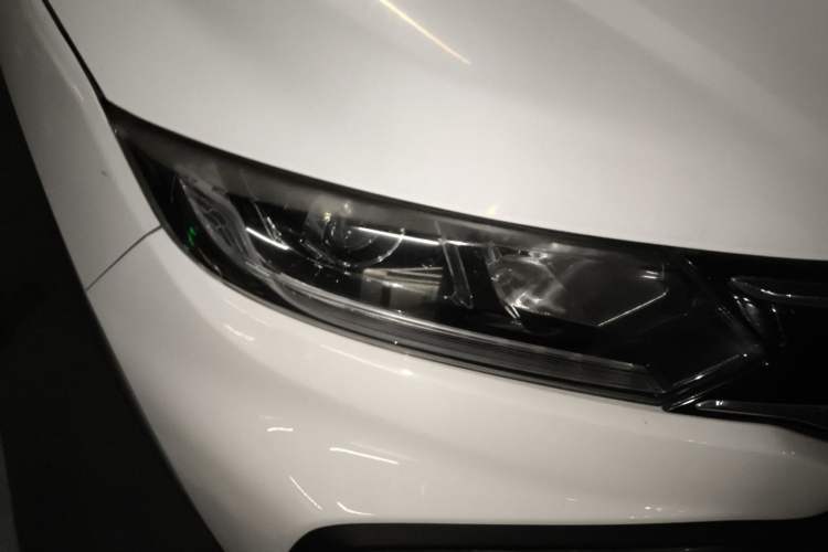 Used Honda XR-V 2015 1.8L VTi CVT Luxury Edition Right Front Headlight