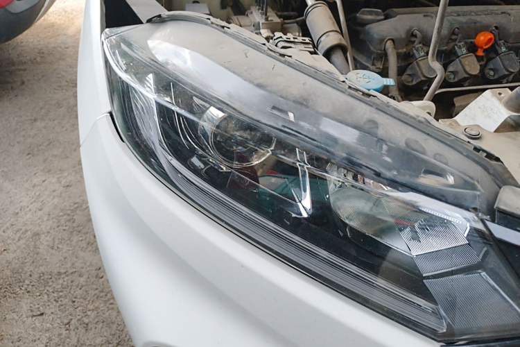 Used Honda XR-V 2015 1.8L EXi CVT Comfort Version Right Front Headlight