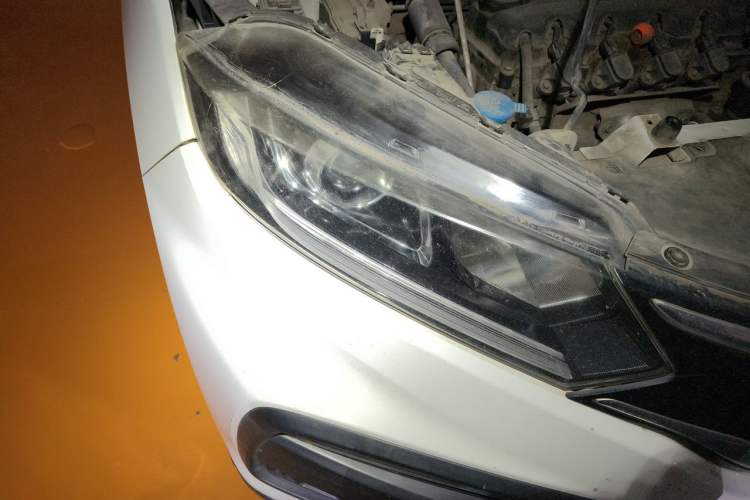 Used Honda XR-V 2015 1.8L EXi CVT Comfort Version Right Front Headlight