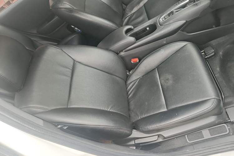 Used Honda XR-V 2015 1.5L LXi CVT Classic Edition Right Front Seat