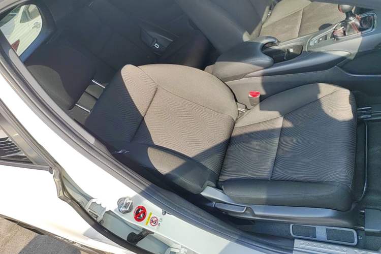 Used Honda XR-V 2015 1.5L LXi Manual Classic Edition Right Front Seat