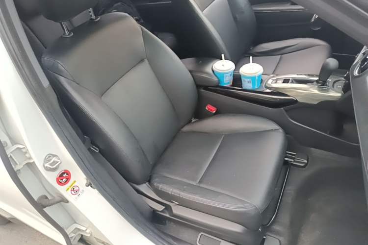 Used Honda XR-V 2015 1.8L EXi CVT Comfort Version Right Front Seat