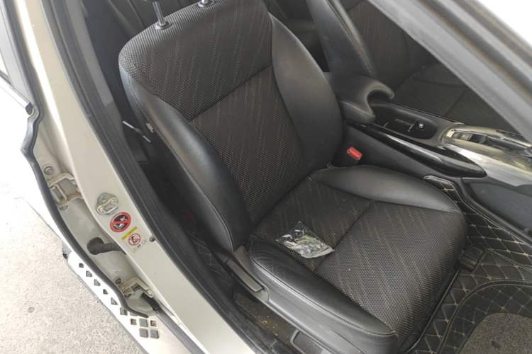 Used Honda XR-V 2015 1.8L EXi CVT Comfort Version Right Front Seat