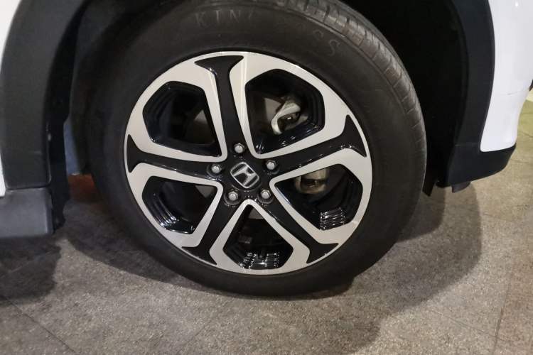 Used Honda XR-V 2015 1.8L EXi CVT Comfort Version Right Front Wheel Hub