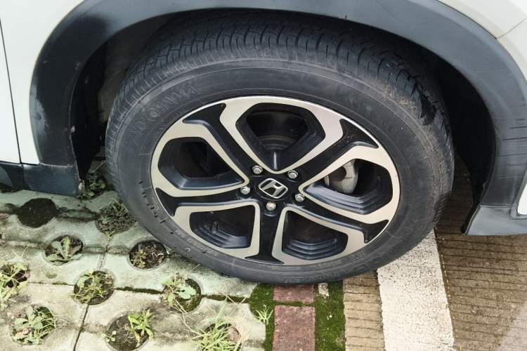 Used Honda XR-V 2015 1.8L EXi CVT Comfort Version Right Front Wheel Hub