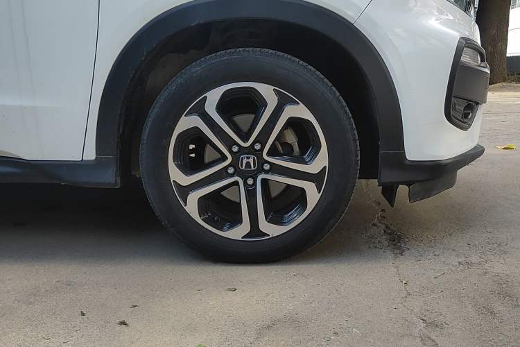 Used Honda XR-V 2015 1.8L EXi CVT Comfort Version Right Front Wheel Hub
