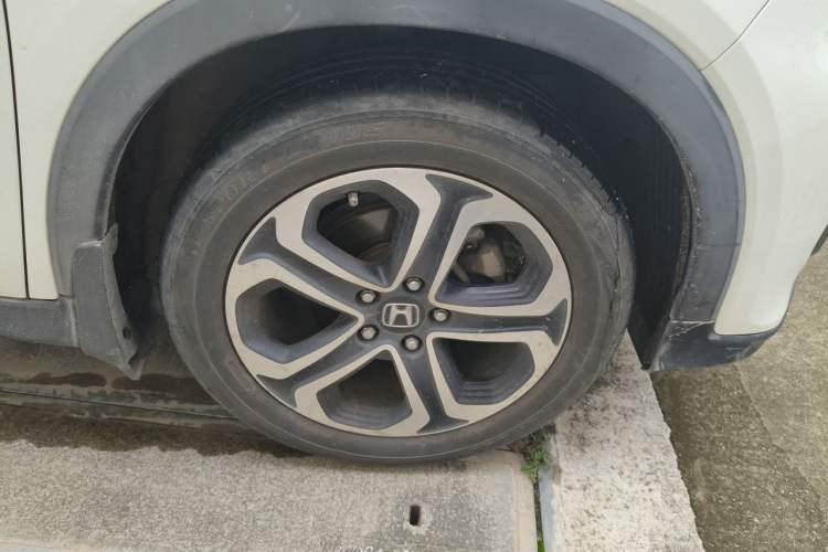 Used Honda XR-V 2015 1.8L EXi CVT Comfort Version Right Front Wheel Hub