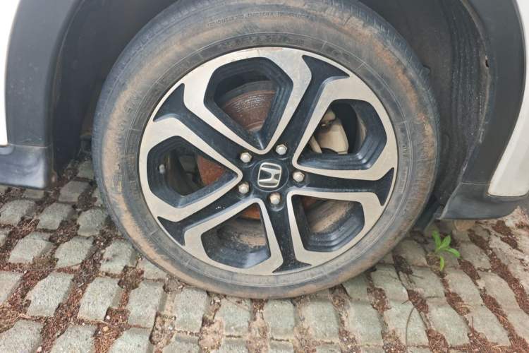 Used Honda XR-V 2015 1.8L EXi Manual Comfort Edition Right Front Wheel Hub