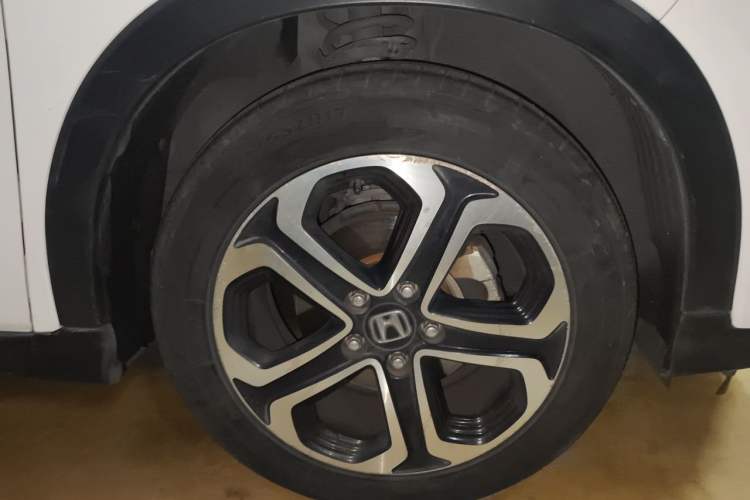 Used Honda XR-V 2015 1.8L VTi CVT Luxury Edition Right Front Wheel Hub