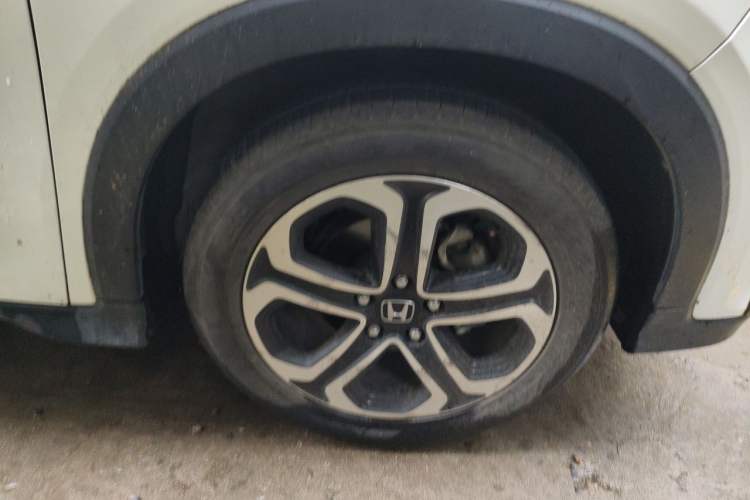 Used Honda XR-V 2015 1.8L VTi CVT Luxury Edition Right Front Wheel Hub