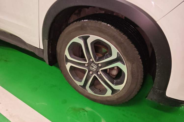 Used Honda XR-V 2015 1.8L VTi CVT Luxury Edition Right Front Wheel Hub