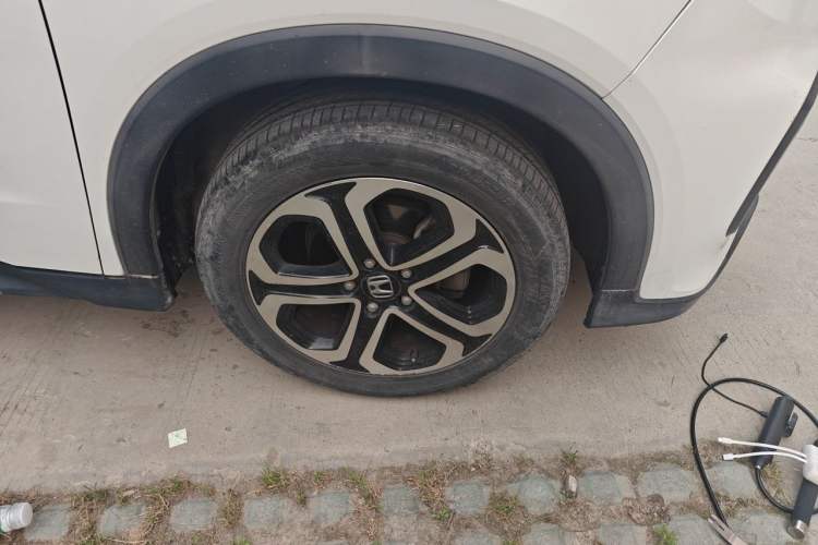 Used Honda XR-V 2015 1.8L EXi CVT Comfort Version Right Front Wheel Hub