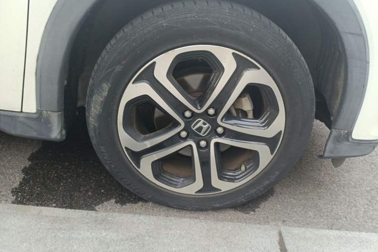 Used Honda XR-V 2015 1.8L EXi CVT Comfort Version Right Front Wheel Hub