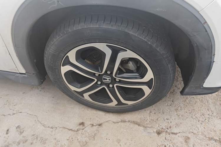 Used Honda XR-V 2015 1.8L EXi CVT Comfort Version Right Front Wheel Hub