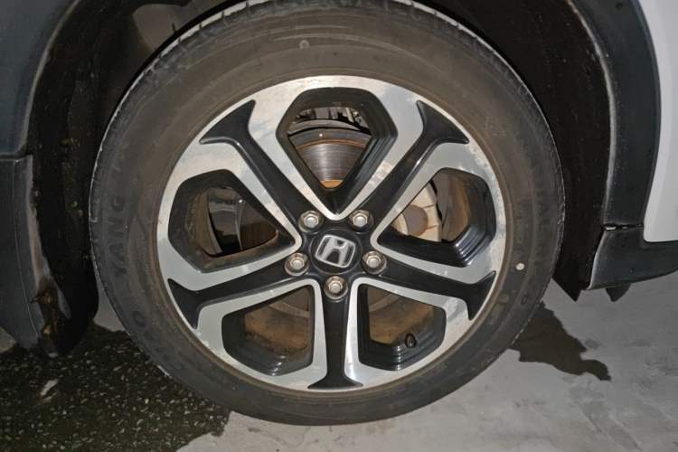 Used Honda XR-V 2015 1.8L VTi CVT Luxury Edition Right Front Wheel Hub