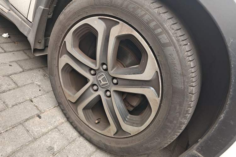 Used Honda XR-V 2015 1.8L VTi CVT Luxury Edition Right Front Wheel Hub