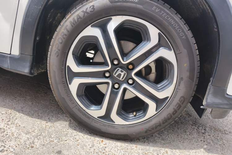 Used Honda XR-V 2015 1.8L VTi CVT Luxury Edition Right Front Wheel Hub
