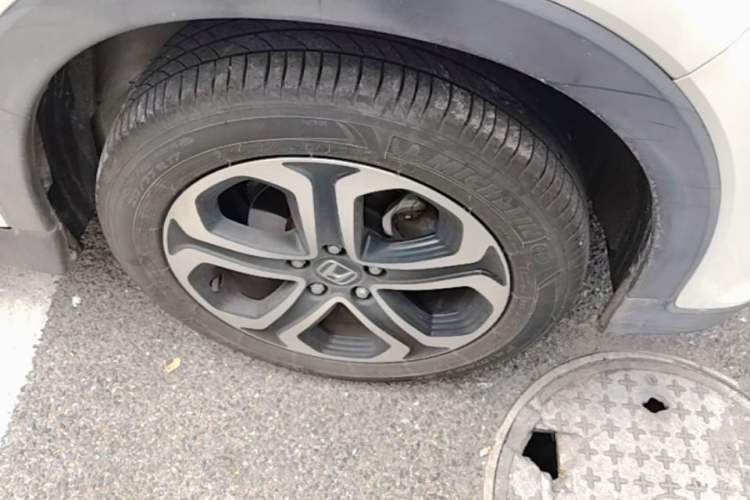 Used Honda XR-V 2015 1.8L EXi CVT Comfort Version Right Front Wheel Hub