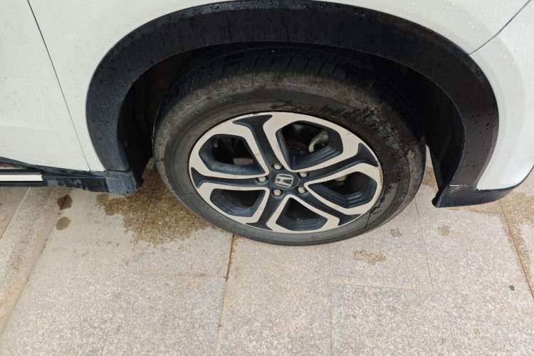 Used Honda XR-V 2015 1.8L VTi CVT Luxury Edition Right Front Wheel Hub