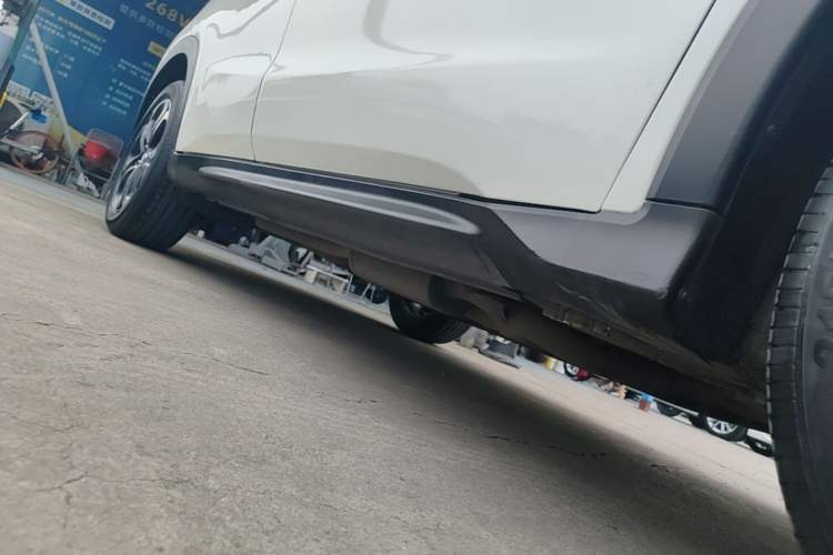 Used Honda XR-V 2015 1.8L EXi CVT Comfort Version Right Side Sill