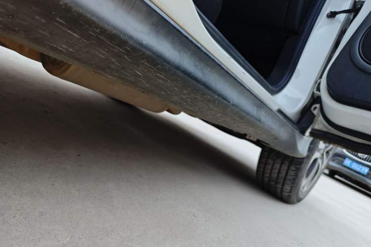 Used Honda XR-V 2015 1.8L EXi CVT Comfort Version Right Side Sill