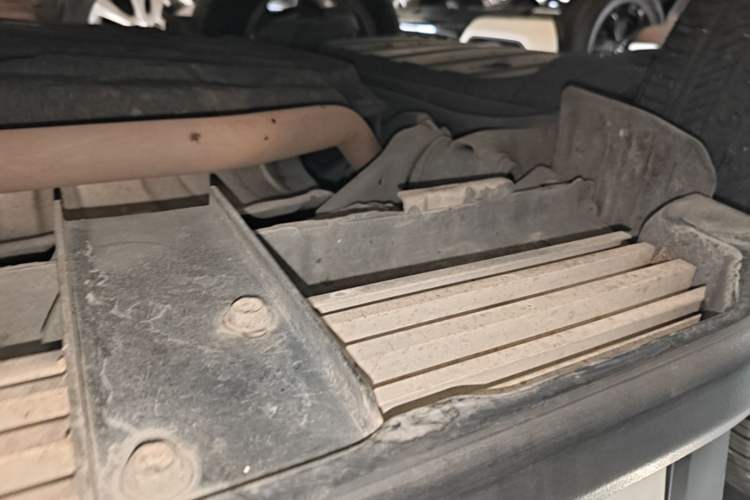 Used Honda XR-V 2015 1.5L LXi CVT Classic Edition Right Side Sill