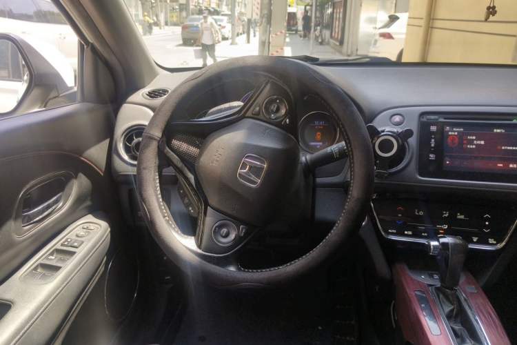 Used Honda XR-V 2015 1.8L VTi CVT Luxury Edition Steering Wheel