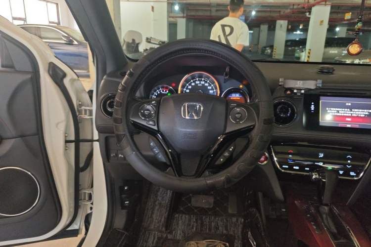 Used Honda XR-V 2015 1.8L VTi CVT Luxury Edition Steering Wheel