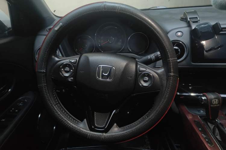 Used Honda XR-V 2015 1.8L VTi CVT Luxury Edition Steering Wheel