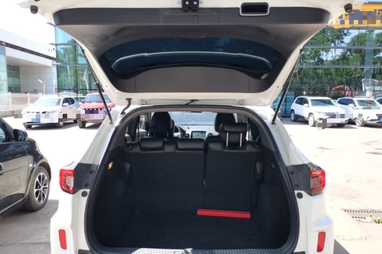 Used Honda XR-V 2015 1.5L LXi CVT Classic Edition Trunk
