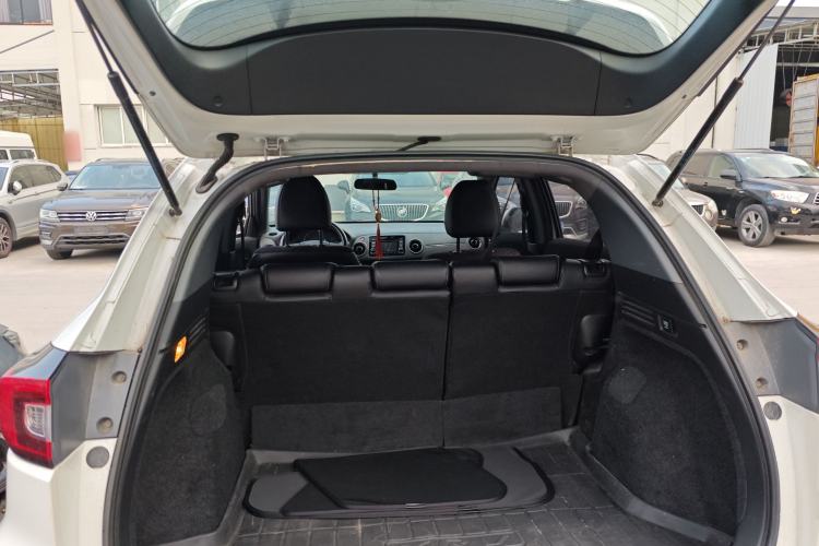 Used Honda XR-V 2015 1.8L EXi CVT Comfort Version Trunk