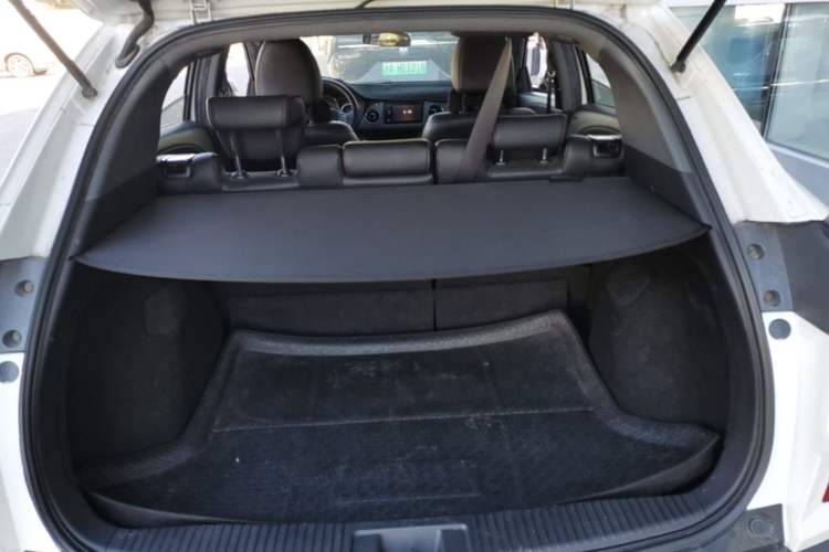 Used Honda XR-V 2015 1.8L VTi CVT Luxury Edition Trunk