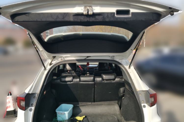 Used Honda XR-V 2015 1.5L LXi Manual Classic Edition Trunk
