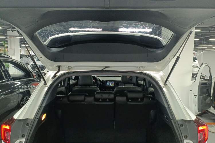 Used Honda XR-V 2015 1.8L EXi CVT Comfort Version Trunk