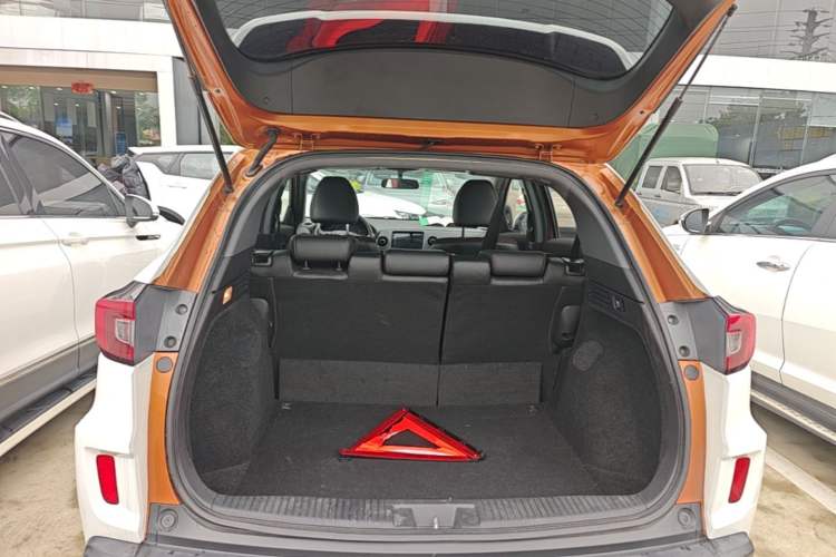Used Honda XR-V 2015 1.8L EXi CVT Comfort Version Trunk