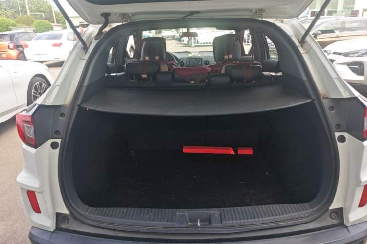 Used Honda XR-V 2015 1.8L EXi CVT Comfort Version Trunk