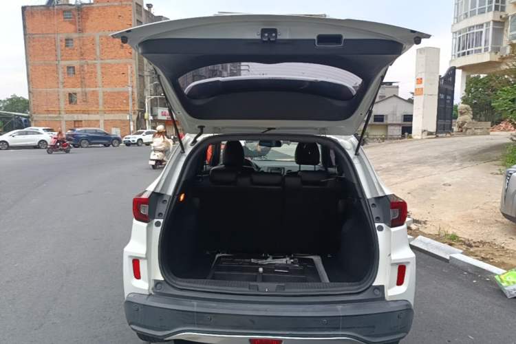 Used Honda XR-V 2015 1.8L EXi CVT Comfort Version Trunk