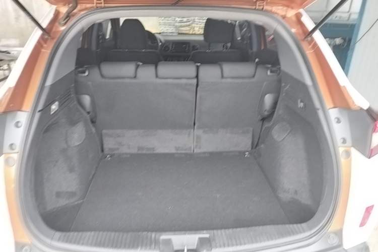 Used Honda XR-V 2015 1.5L LXi CVT Classic Edition Trunk