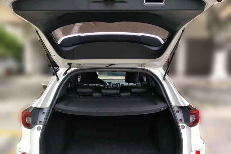 Used Honda XR-V 2015 1.5L LXi Manual Classic Edition Trunk