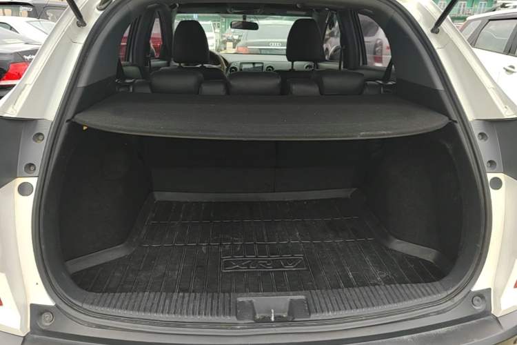 Used Honda XR-V 2015 1.5L LXi CVT Classic Edition Trunk