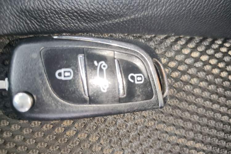 Used Honda XR-V 2015 1.8L EXi CVT Comfort Version Vehicle Key