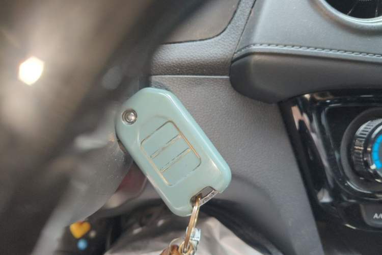Used Honda XR-V 2015 1.8L EXi CVT Comfort Version Vehicle Key