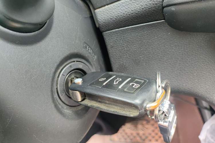 Used Honda XR-V 2015 1.8L EXi CVT Comfort Version Vehicle Key