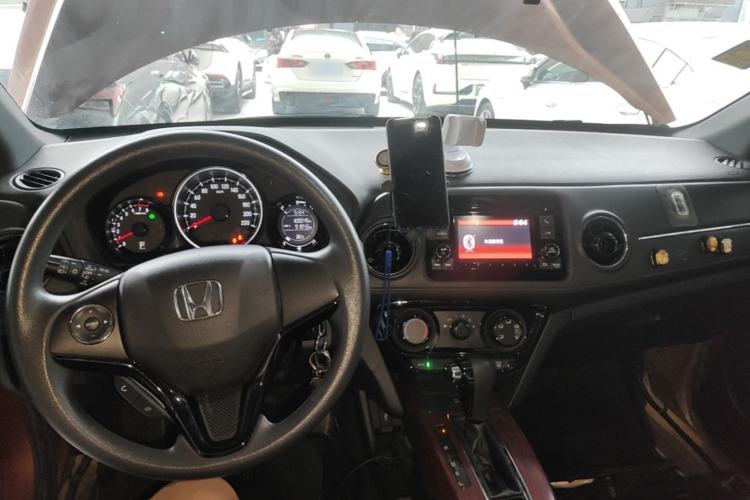 Used Honda XR-V 2015 1.8L EXi CVT Comfort Version Center Console