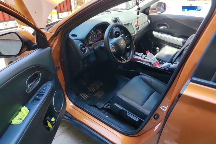 Used Honda XR-V 2015 1.8L VTi CVT Luxury Edition Driver Seat